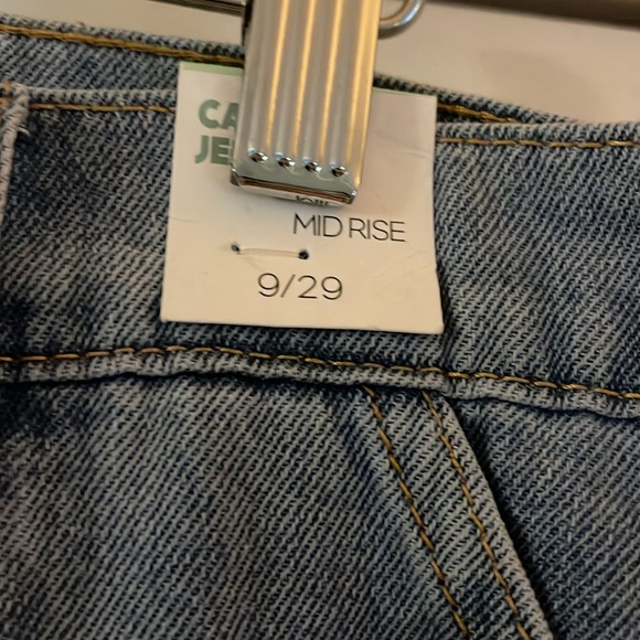 NWT-soft light wash denim wide leg cargo pant with bungee cord at ankle - Picture 5 of 12